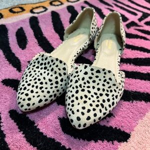 Isaac Mizrahi Black and Cream Dotted Flats